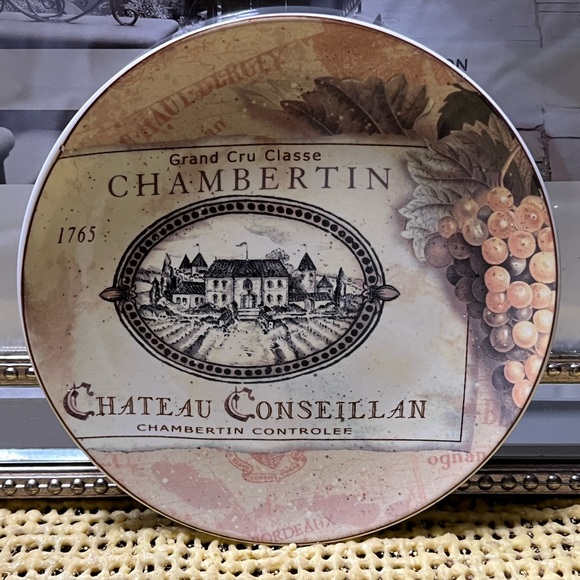 Vintage wine label salad dessert plate. - Picture 6 of 8